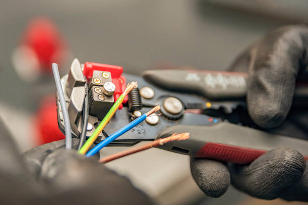 Best Electrical Installation Contractor  in Andalusia, IL